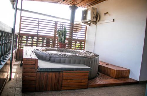 Lome Villa | Les perles du bonheur Nyékonakpoé