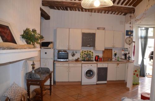 Bonnieux Apartamento | Les petits cyprès