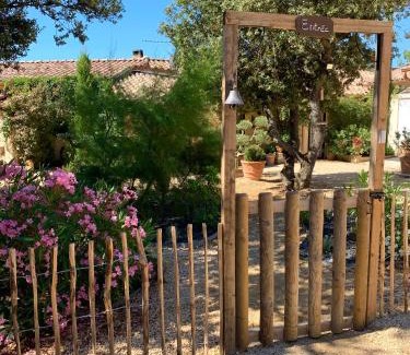 Aigaliers Apartamento | LES SANTOLINES - Studio à la campagne