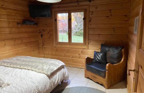 Saint-Imier Casa | Les Savagnières - chambre chez l habitant
