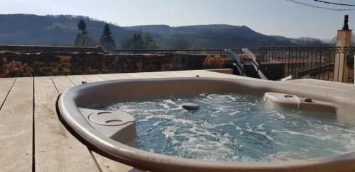 Les Echets Casa | Les Terrasses Dorées - Chambres d'hôtes de charme & Jacuzzi