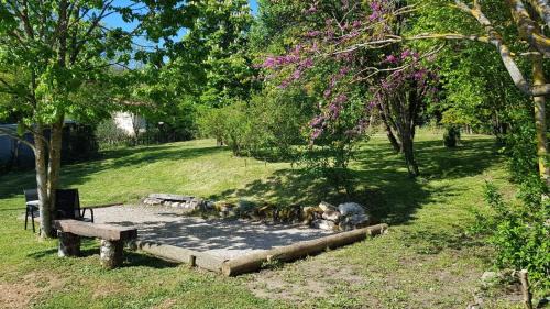 Saint-Jean-et-Saint-Paul Cama Y Desayuno | Les TREMIERES