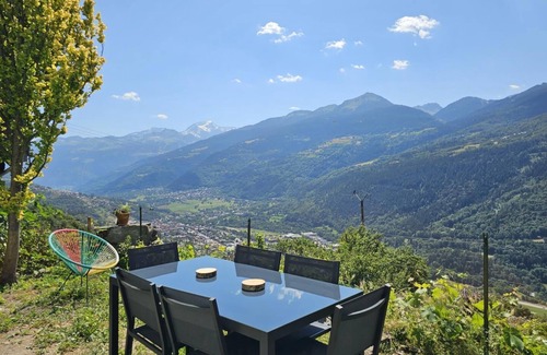 Aime Casa | LES VOLETS BLEUS - AIME LA PLAGNE