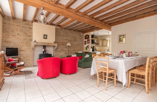 Jully-les-Buxy Casa | Les Volets Verts - Maison pour 10p avec Jardin