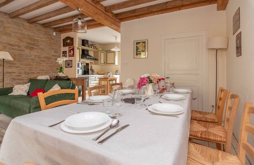Jully-les-Buxy Casa | Les Volets Verts - Maison pour 10p avec Jardin