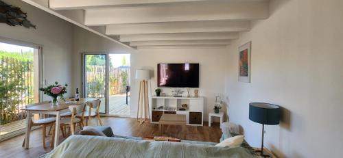 Ares Casa | LesOyats33 - Maisonnette avec accès Piscine