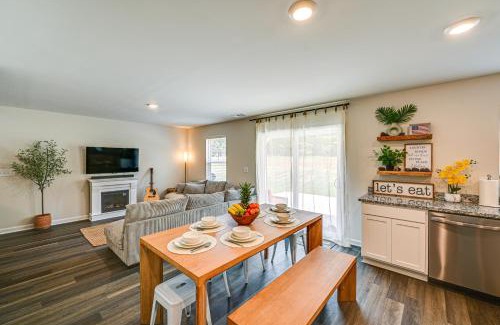 Anderson Casa | Less Than 1 Mi to Lake Hartwell! Home with Pet-Friendly Yard