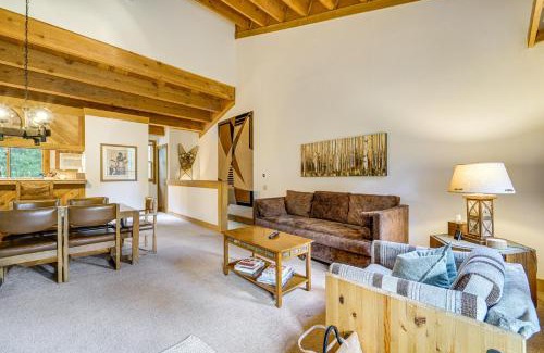 Truckee Casa | Less Than 1 Mi to North Star Resort Condo with Balcony