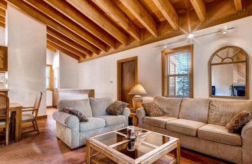 Truckee Apartamento | Less Than 1 Mile to Northstar Resort Getaway with Balconies