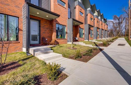Knoxville Casa | Less Than 2 Mi to Dtwn Modern Townhome in Knoxville