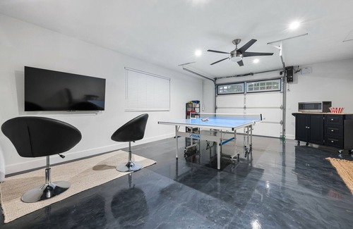 Vista Casa | Let the Games Begin! Vista Casita with Paddle & Pool Thrills!