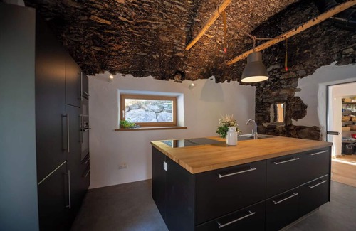 Glorenza Cabaña | Let your soul dangle - historic farmhouse meets modernity