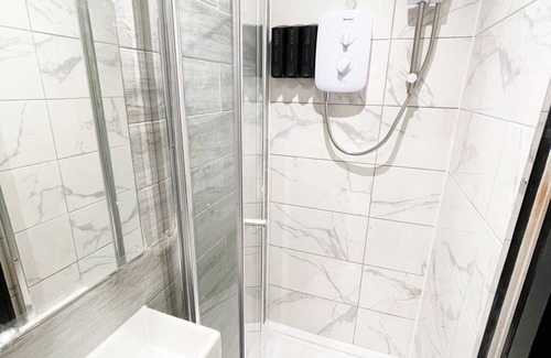 Headstone North Apartamento | Letzi private en-suite, North Harrow.