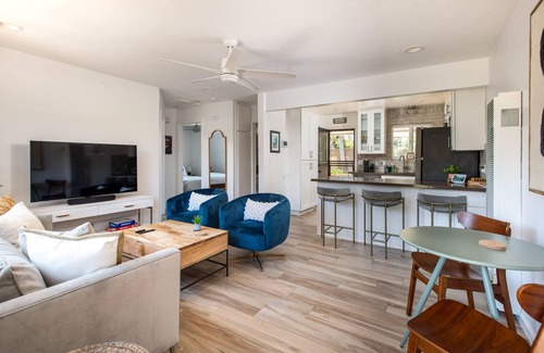 Leucadia Casa | Leucadia "Grandview" Bungalow ~ walk everywhere with beach gear!
