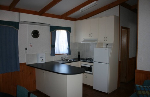 Vale Park Otro | Levi Adelaide Holiday Park