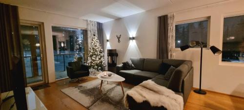 Sirkka Casa | LEVI Tunturinlaita A4, Ski-in Ski-out 3xBedroom