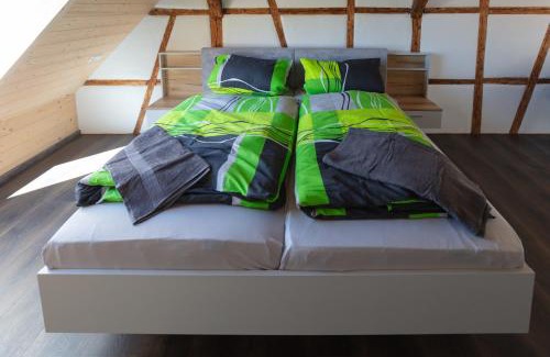 Dettingen an der Erms Apartamento | Lewe`s Ferienwohnungen