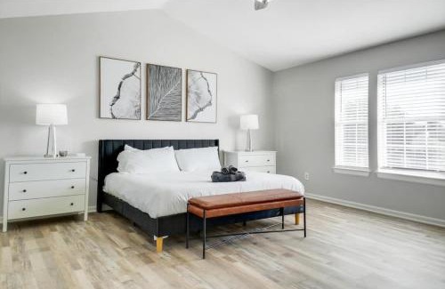 Lewisville Casa | Lewisville Estate - Spacious 5BR w Game Room