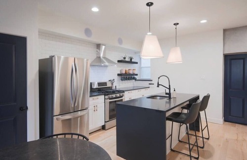 Southwest Center City Apartamento | Lg 2 BDR | Deck | Hosted By Stay Rafa