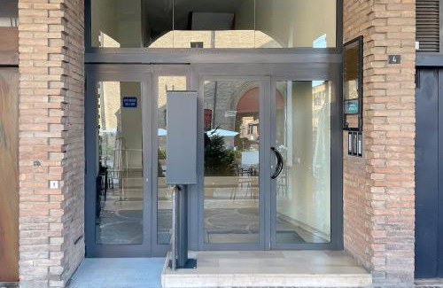 Centro Urbano Apartamento | LHE Les Trois Merveilles Rosé Charles