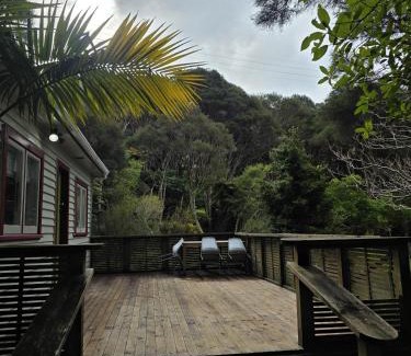 Lower Hutt Casa | Lifestyle farm stay retreat near CBD