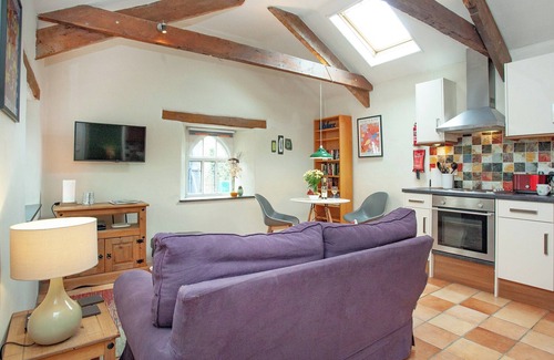 Lifton Cabaña | Lifton Hall - The Barn