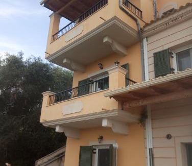 Agioi Deka Casa | Ligeris house 2
