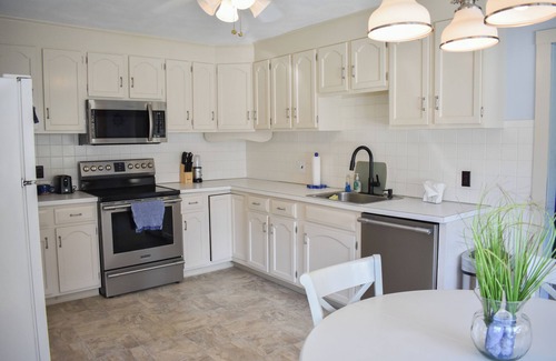 West Harwich Casa | Light and bright two bedroom home in Harwich featuring central air!