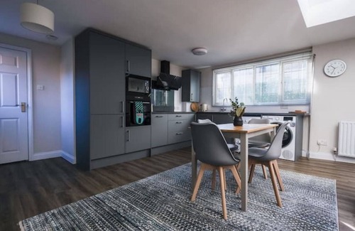 Bishops Waltham Apartamento | Light and spacious loft apartment in town centre