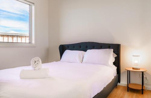 Werribee Casa | Light-Filled Werribee Escape