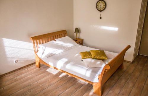 Juodkrante Apartamento | Light & Spacious Apartments with Terrace on Quiet Street