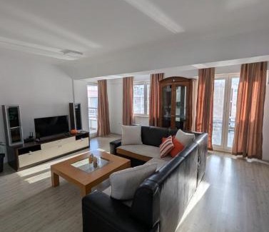 Ohrid Apartamento | Lihnidos Home, Central Apartment, AC, Lake Access, Beach