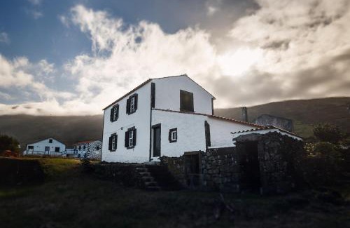 Prainha Casa | Liiiving in Açores - Ocean View House