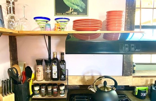 Terlingua Casa | Lil' Al's Barndominium Simple + Private + EV