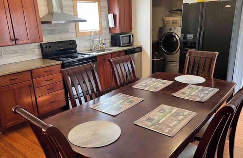Burlington Casa | "Lil Big" Tiny House near Lion Reserve