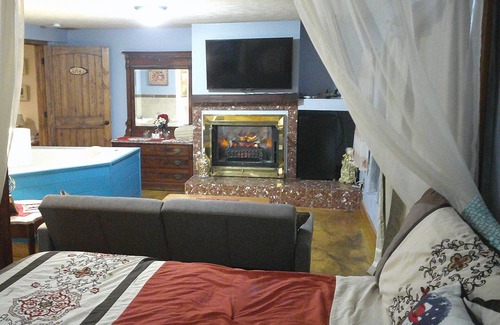 Gnaw Bone Cama Y Desayuno | Lil Black Bear Inn