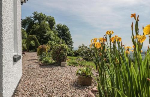 Malvern Casa | Lilac Cottage