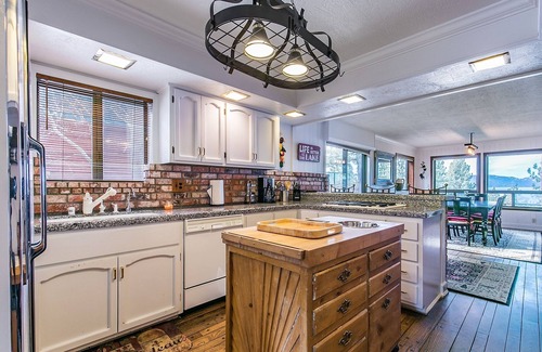 Skyland Casa | Lilac Lodge at Skyland with Private Hot Tub and Lake Views, Sleeps 10