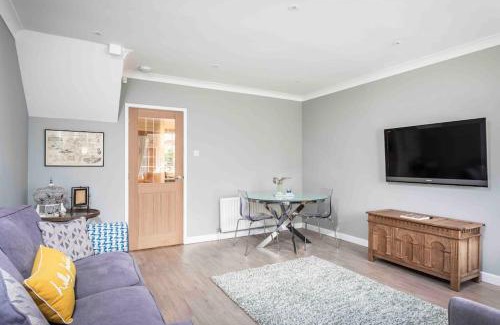Canford Cliffs Casa | Lilliput Hideaway 5 mins from Sandbanks Beach