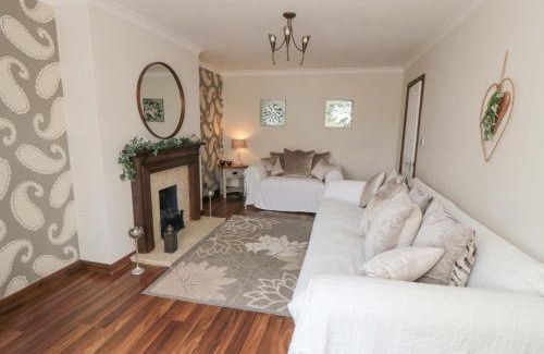 Flamborough Casa | Lilly May Cottage