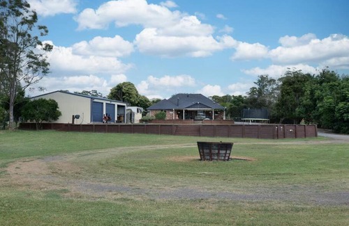 Wallalong Casa | Lilly Pilly Lodge
