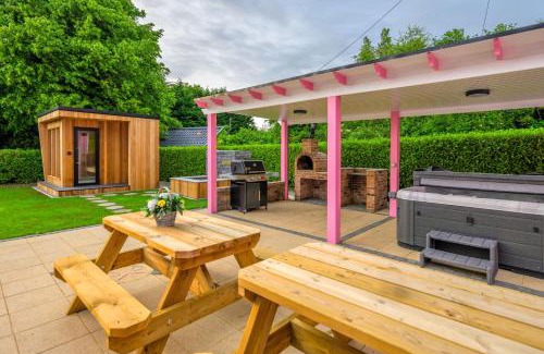Newry Villa | Lilys Pink House