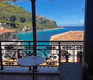 Limeni Casa | Limeni Studios