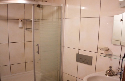 Akyaka City Center Hotel | Limon Pansiyon 2