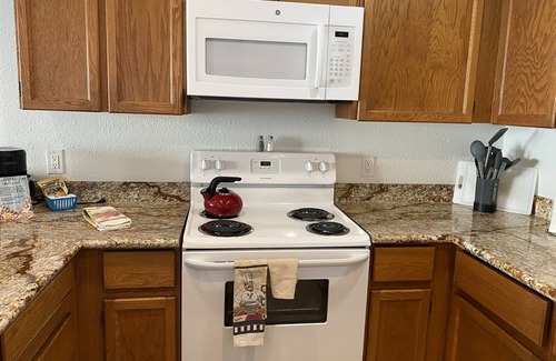 Logsden Apartamento | Lincoln City Beachfront Charm at the Sandpiper 308