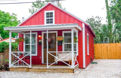 Lincolnville Casa | Lincolville's First Schoolhouse!