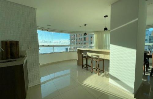 Pioneiros Apartamento | Linda Vista, Um apartamento por andar, 3 Suítes, 2 Garagens