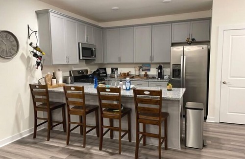 Rehoboth Beach Condominio | **LINENS INCLUDED!!** First Floor Condo with Community Pool & Bayviews
