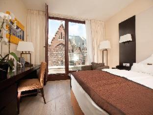 Istvanmezo Hotel | Lion's Garden Hotel