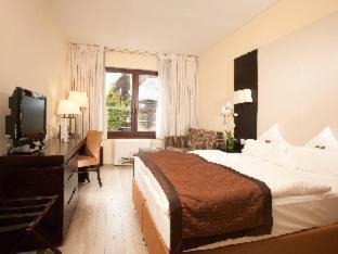 Istvanmezo Hotel | Lion's Garden Hotel